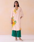 Women Marigold Print Straight Kurta