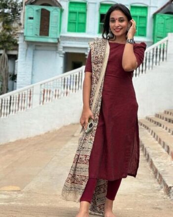 Women Straight Kurta with Pants & Dupatta