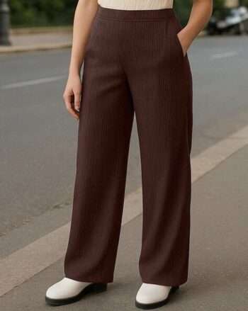 Women Relaxed Fit Trousers with Insert Pockets