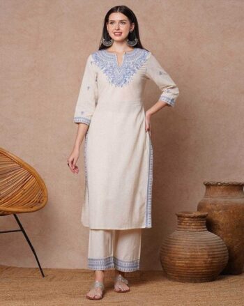 Women Embroidered 2-Piece Kurta & Palazzos Set