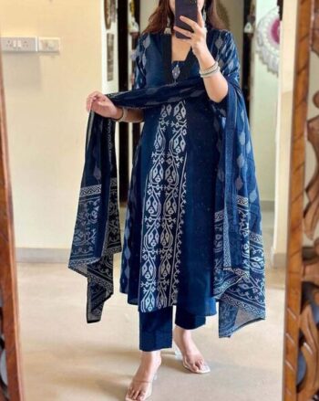 Women Printed Anarkali Kurta Suit Set