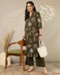 Women Tropical Print Straight Kurta Set