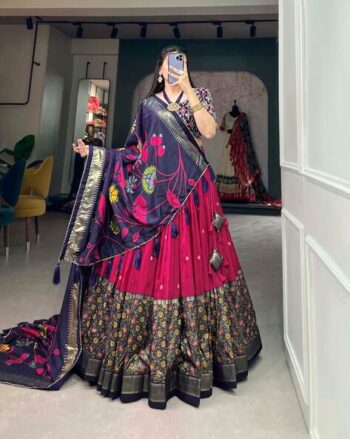 Women Floral Print Flared Lehenga Choli Set