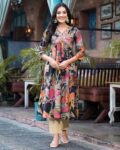 Women Floral Anarkali Kurta with V-Neck