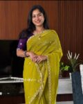 Women Embellished Traditional Saree