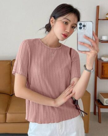 Women Regular Fit Textured Top