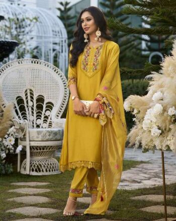 Women Floral Embroidered Straight Kurta with Pants & Dupatta