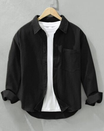 Men Boxy Fit Shirt with Spread-Collar