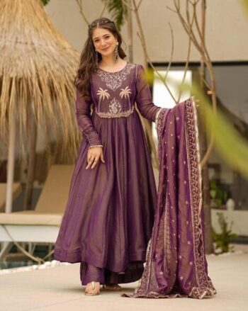 Women Embellished Anarkali Kurta Suit Set