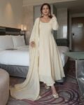 Women Lace Anarkali Kurta Set