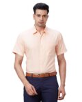 Men Tailored Fit Shirt with Short Sleeves