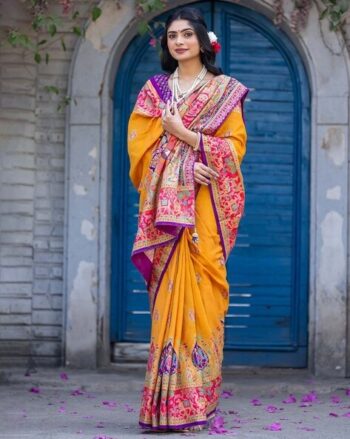 Women Kalamkari Print Saree with Contrast Border