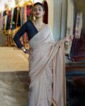 Women Cotton Traditional Saree