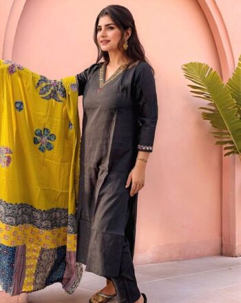 Women Straight Kurta Set with Dupatta