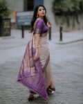 Women Banarasi Silk Saree with Contrast Border
