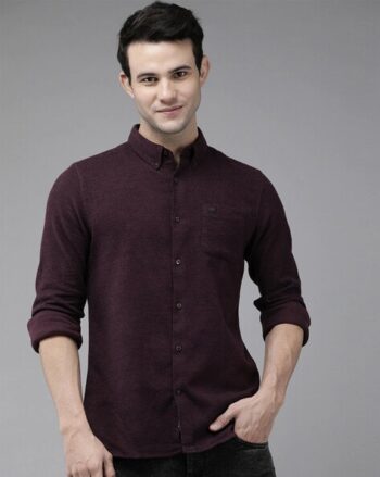 Men Textured Slim Fit Shirt with Patch Pocket