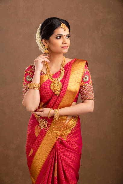 how to wear different types of saree